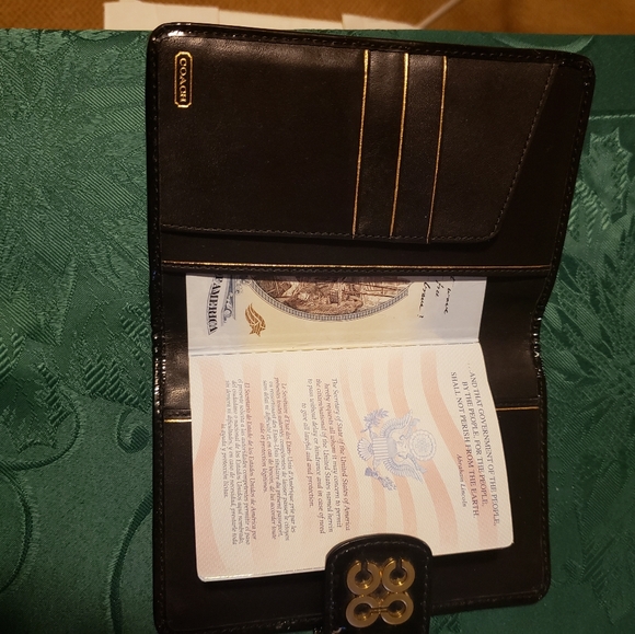 Coach Wallet - Picture 9 of 10